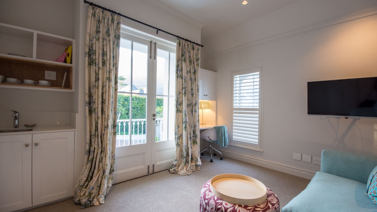 Photo of Livingroom in Claremont