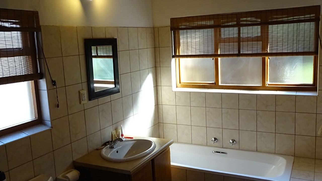 Photo of Bathroom in Phalaborwa