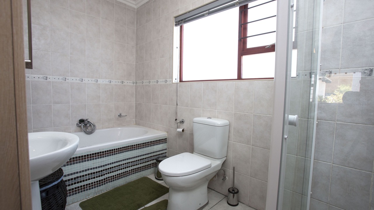 Photo of Bathroom in Greater Johannesburg Metropolitan Area