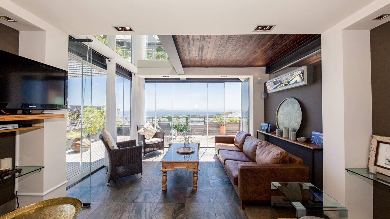 Photo of Livingroom in Sea Point