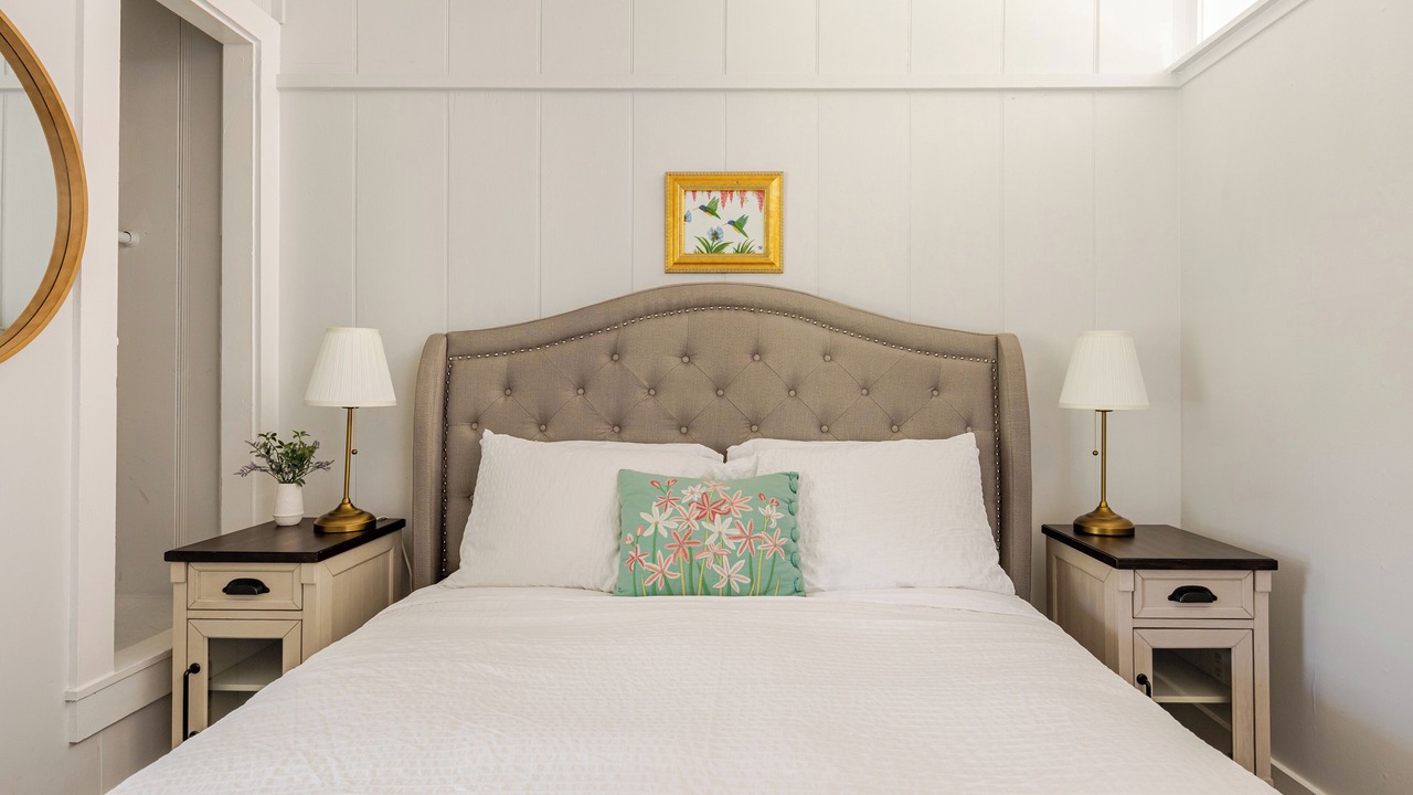 Photo of Bedroom in Kenwood