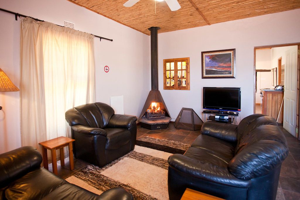 Photo of Livingroom in Oudtshoorn