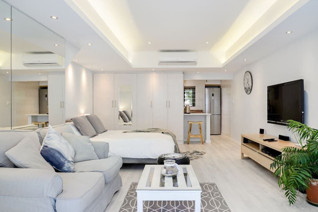 Photo of Bedroom in Camps Bay