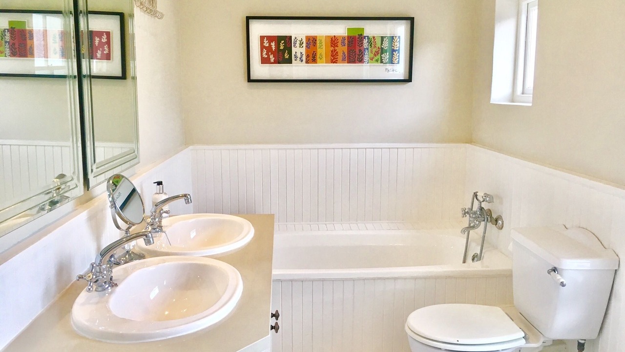 Photo of Bathroom in Claremont