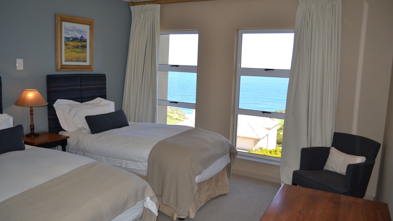 Photo of Bedroom in Pinnacle Point