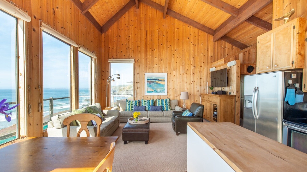 Photo of Bedroom in Dillon Beach