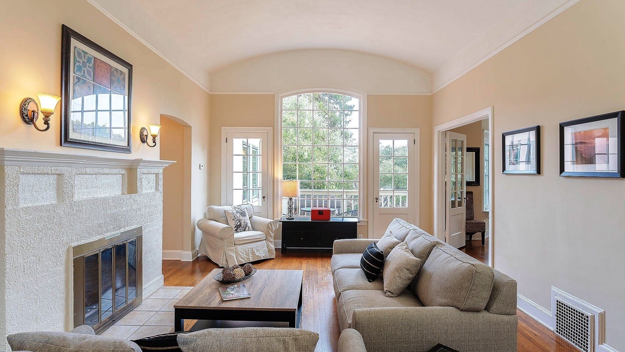 Photo of Livingroom in Pacific Grove