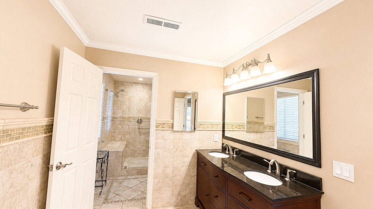 Photo of Bathroom in Lower Kingsbury