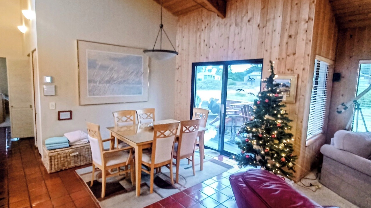 Photo of Livingroom in Sea Ranch