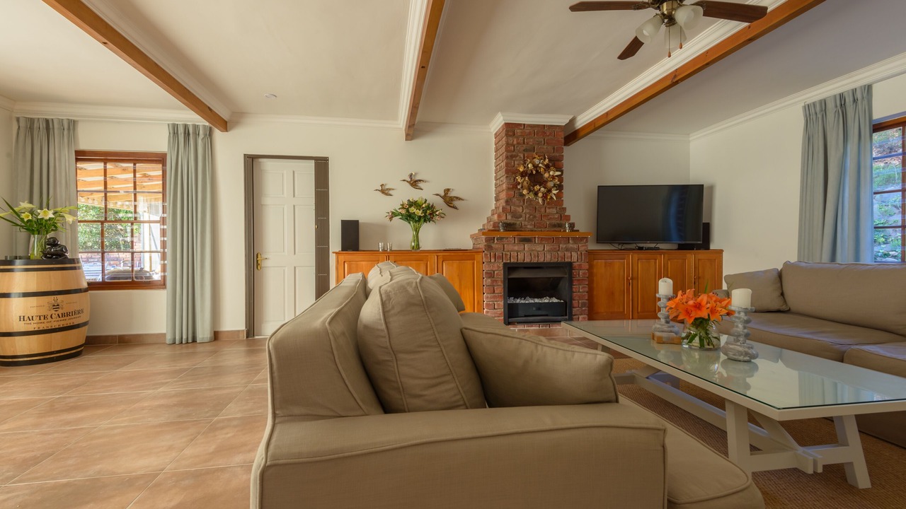 Photo of Livingroom in Hunter's Home