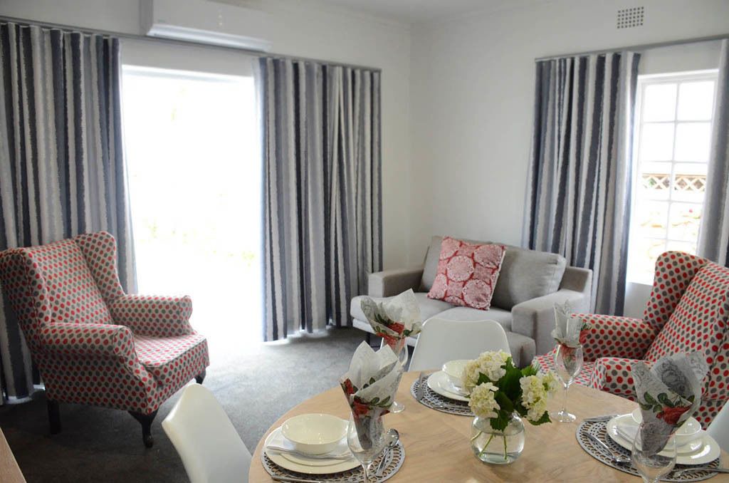 Photo of Livingroom in Baileys Muckleneuk