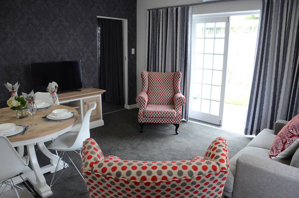 Photo of Livingroom in Baileys Muckleneuk