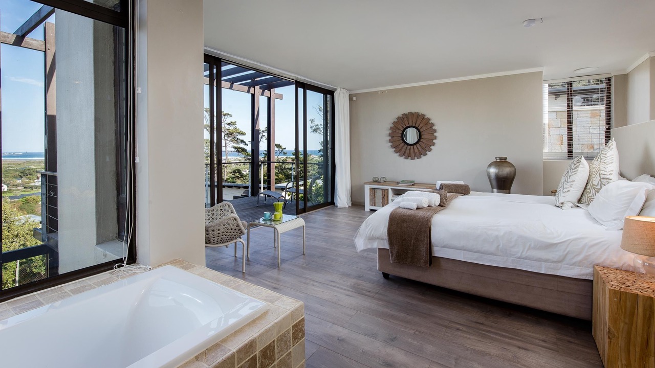 Photo of Bedroom in Noordhoek