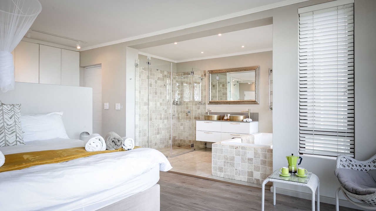 Photo of Bedroom in Noordhoek