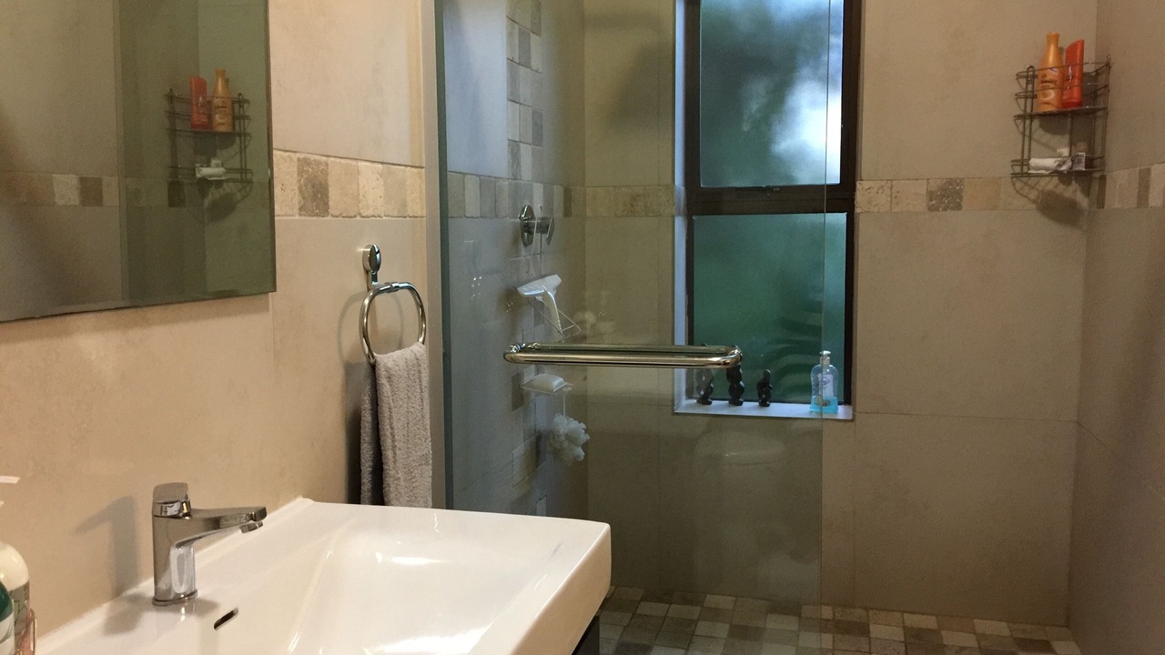 Photo of Bathroom in Drakenstein
