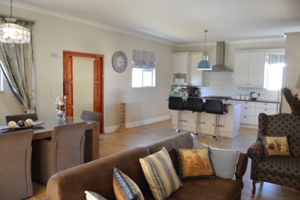 Photo of Livingroom in Durbanville