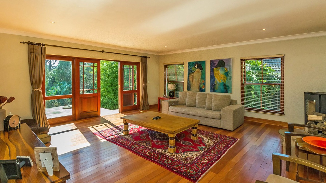 Photo of Livingroom in Greater Johannesburg Metropolitan Area