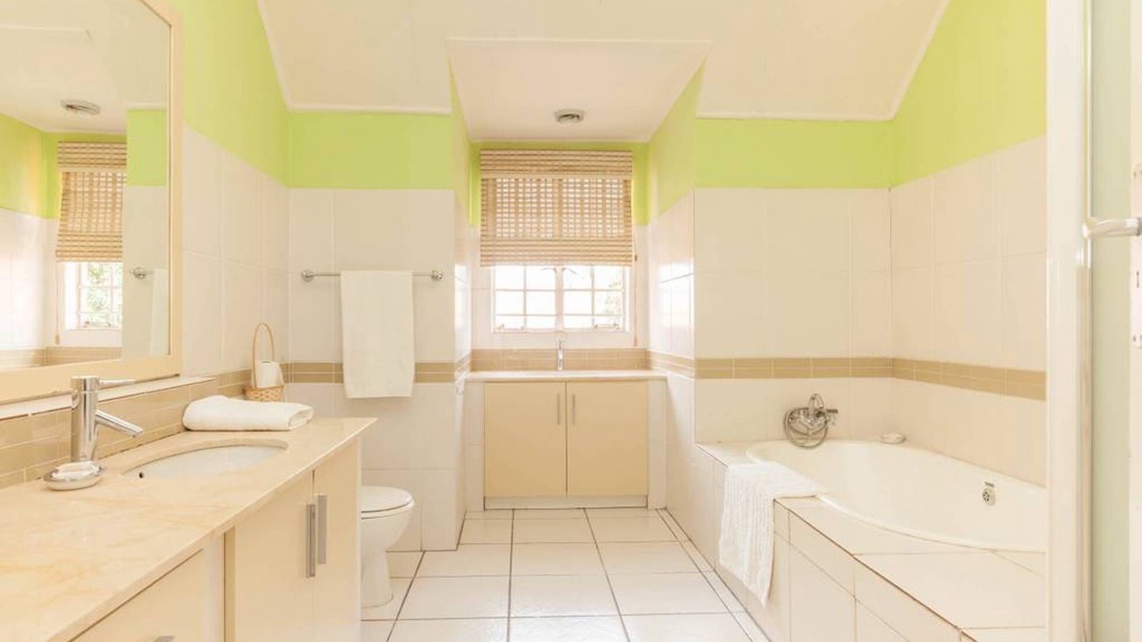 Photo of Bathroom in Greater Johannesburg Metropolitan Area
