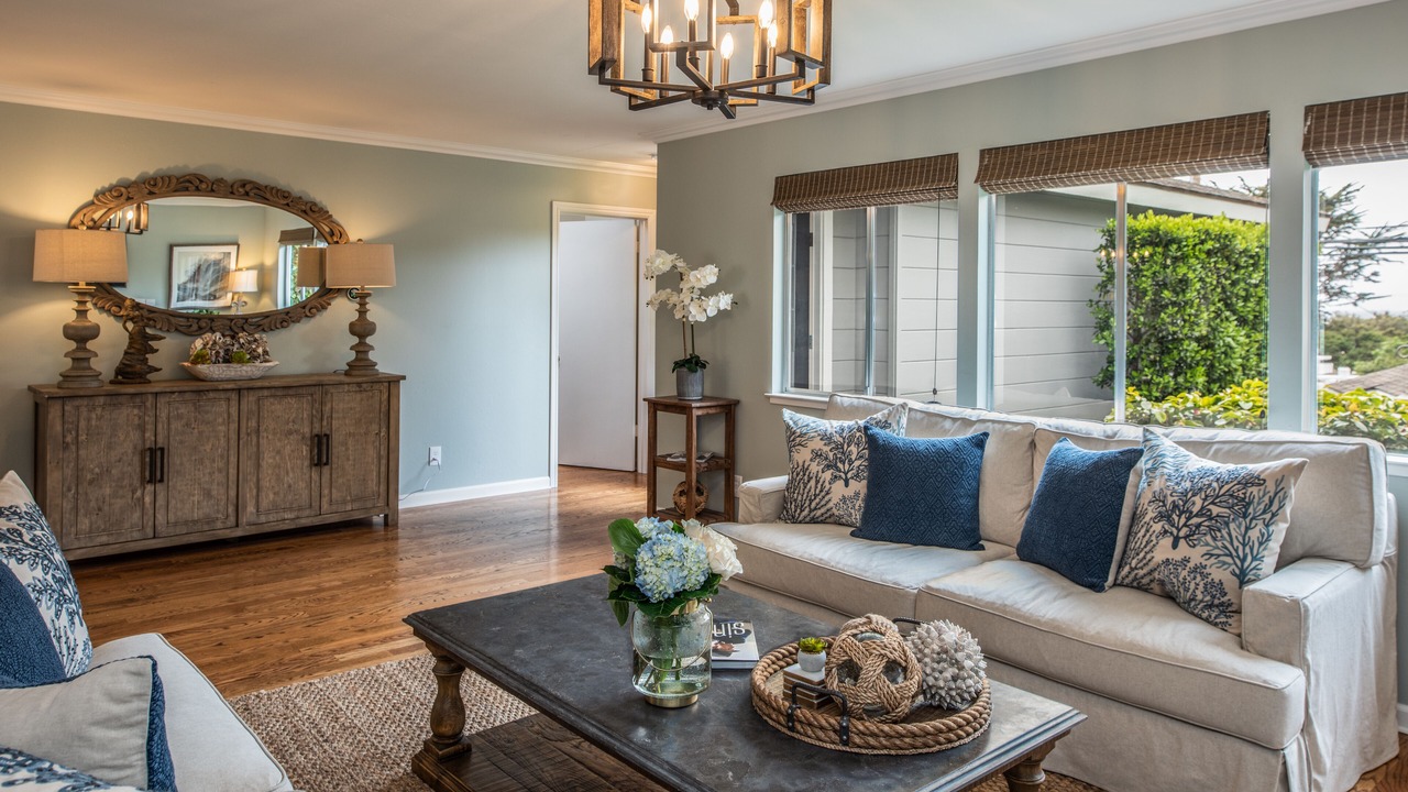 Photo of Livingroom in Golden Rectangle