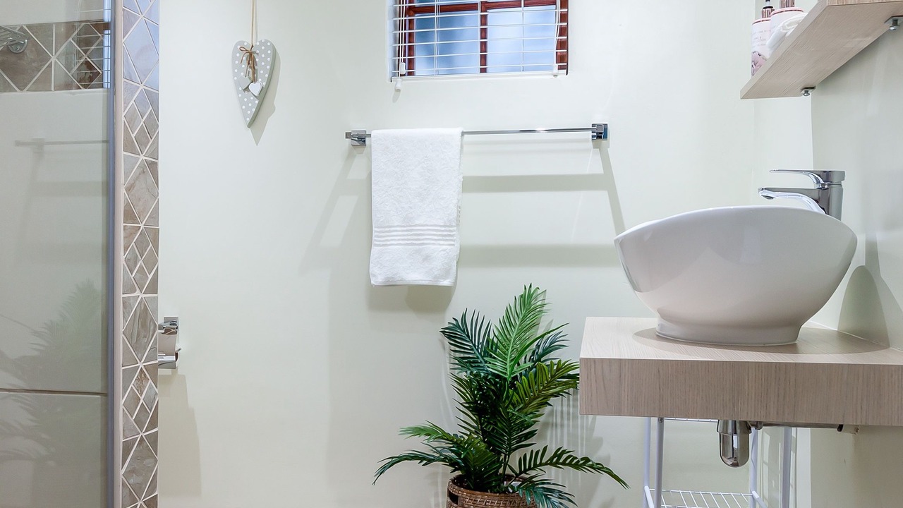 Photo of Bathroom in Glentana