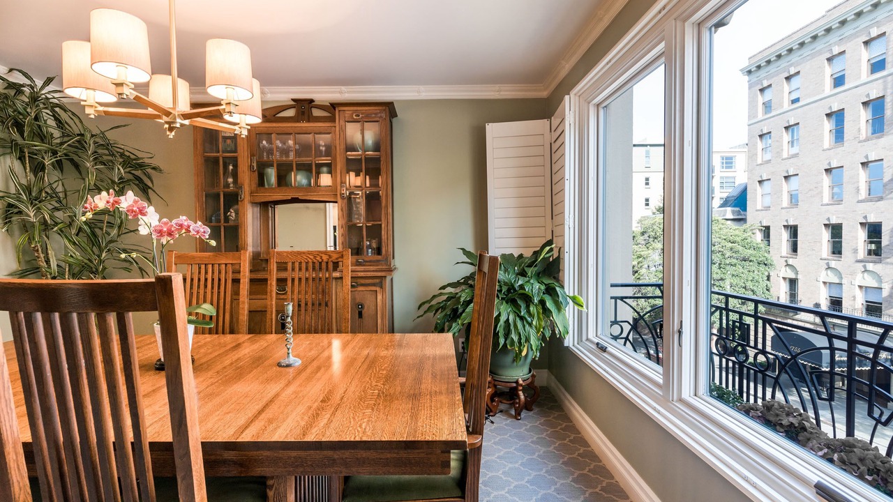 Photo of Livingroom in Pacific Heights
