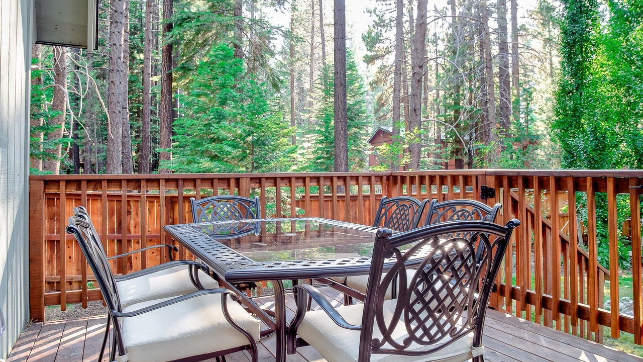Photo of Outdoor in Pioneer Trail
