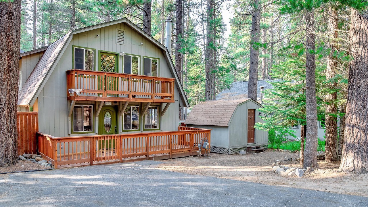Photo of Outdoor in Pioneer Trail