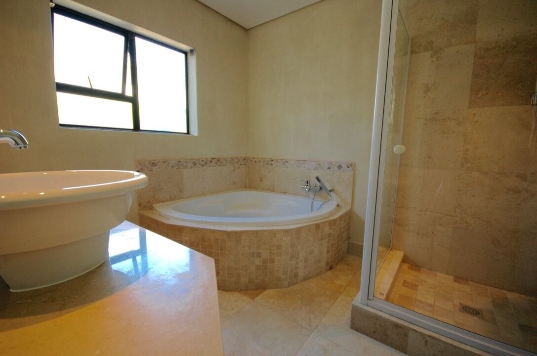 Photo of Bathroom in Bloubergstrand