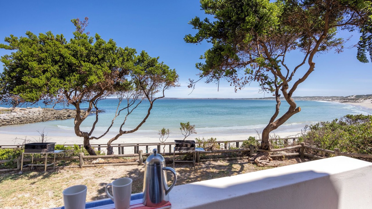 Photo of Bedroom in Paradise Beach