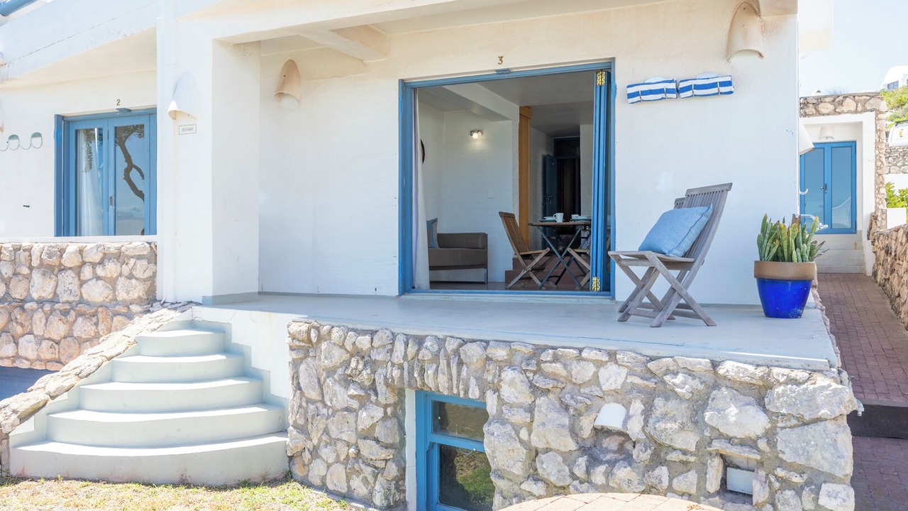Photo of Patio Balcony in Paradise Beach