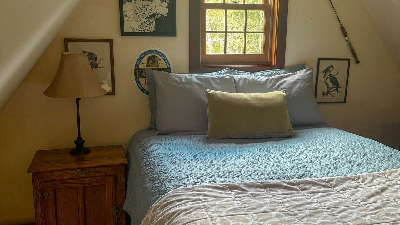 Photo of Bedroom in Willits