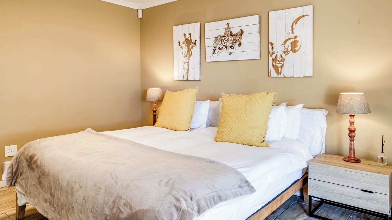 Photo of Bedroom in Camps Bay