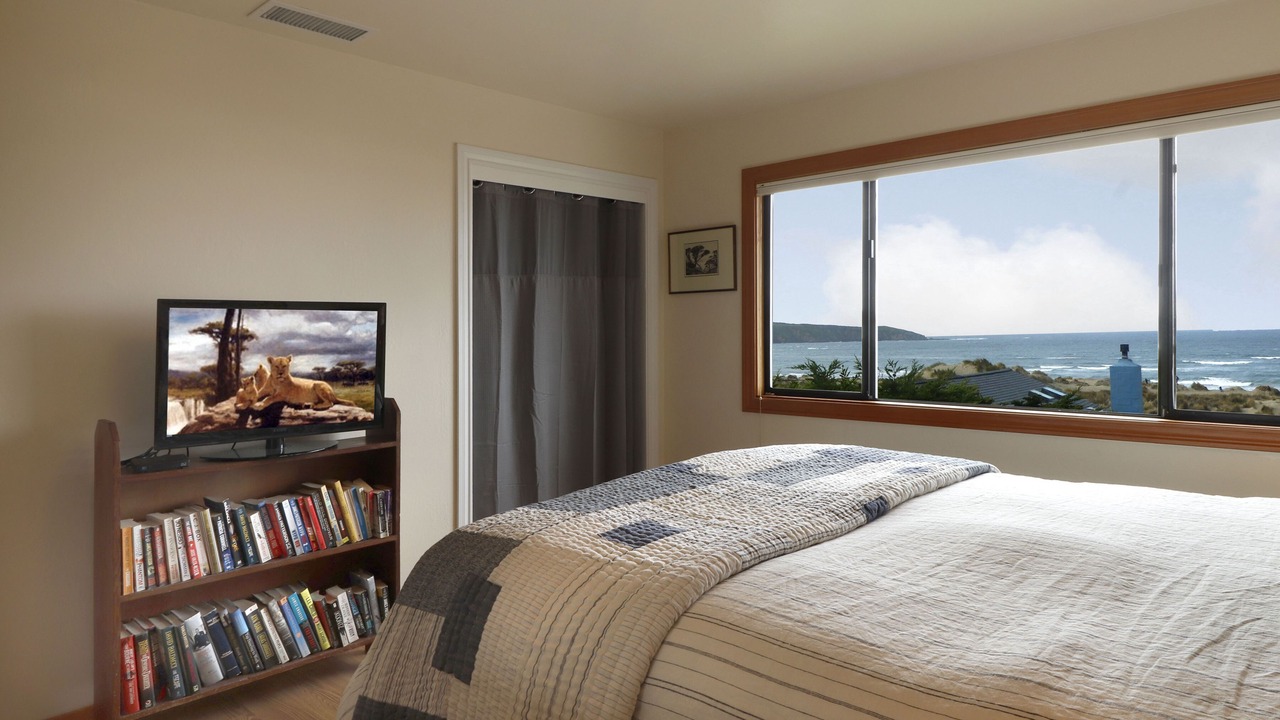 Photo of Bedroom in Dillon Beach
