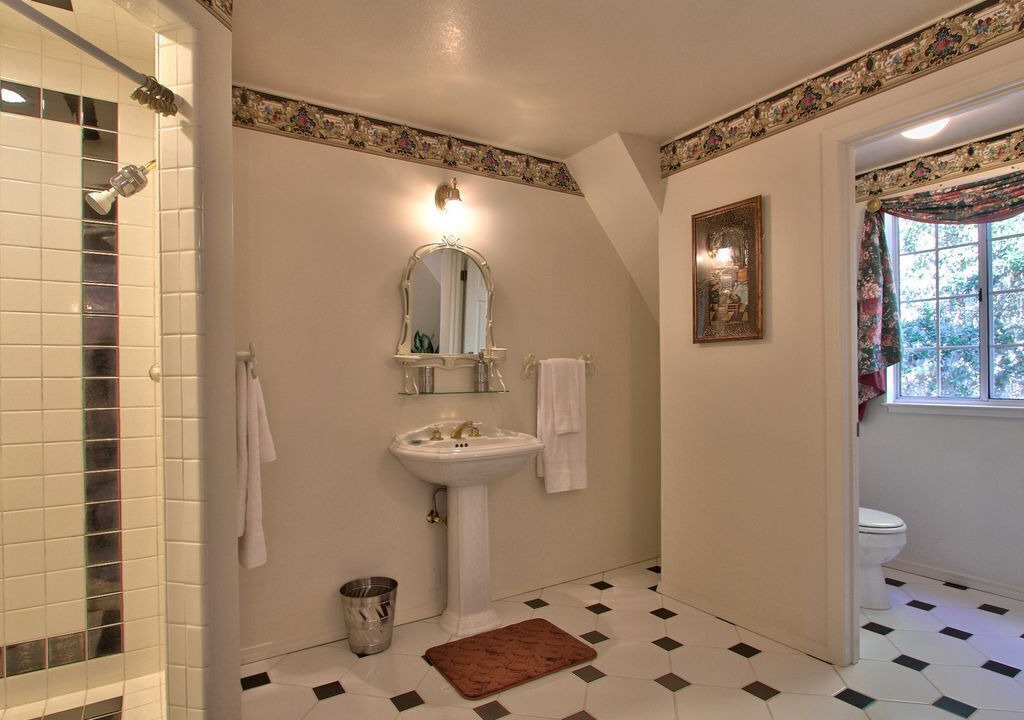 Photo of Bathroom in Del Monte Forest