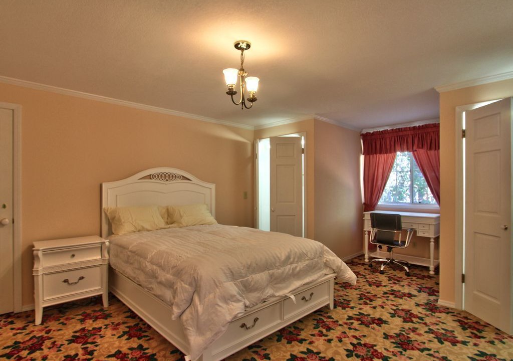 Photo of Bedroom in Del Monte Forest