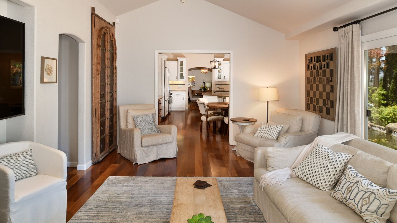 Photo of Livingroom in Healdsburg