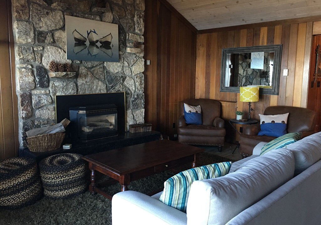 Photo of Livingroom in Brockway