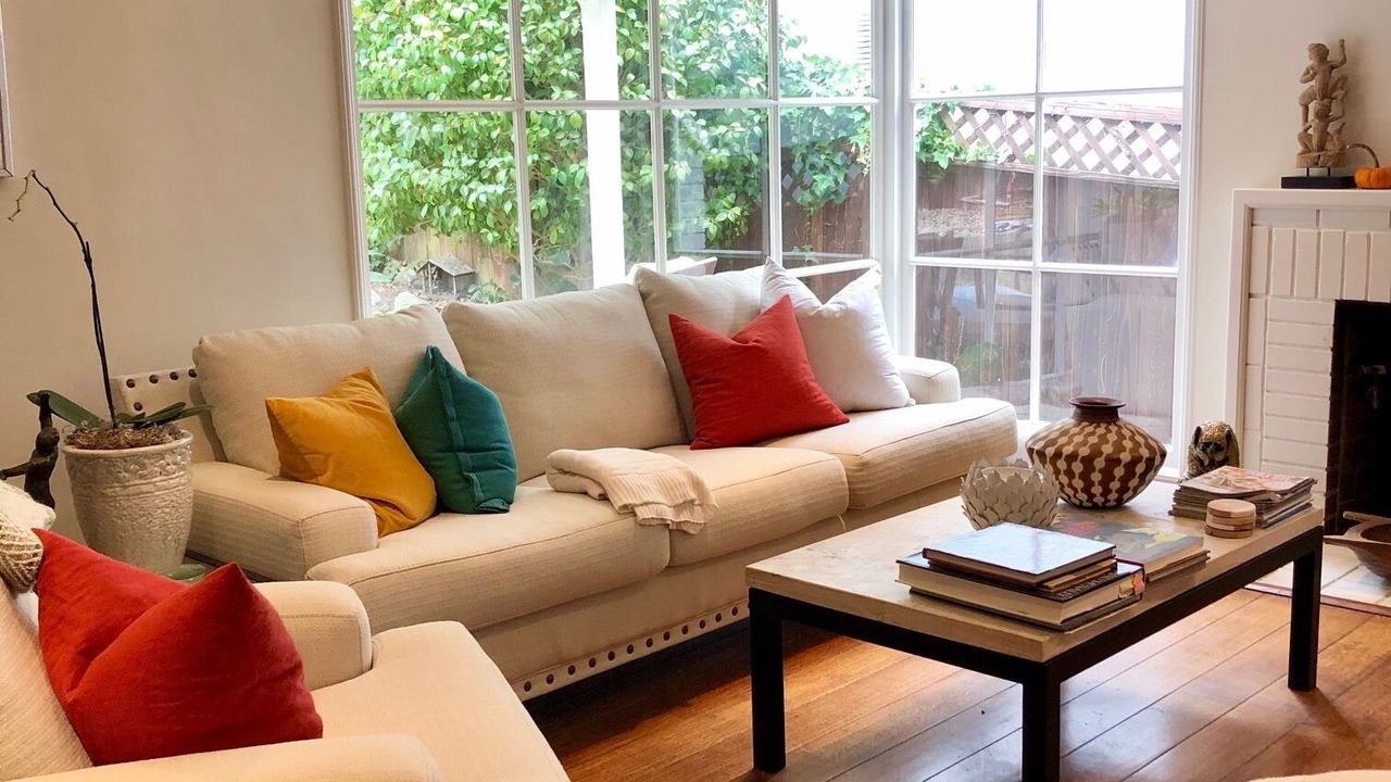 Photo of Livingroom in Upper Rockridge