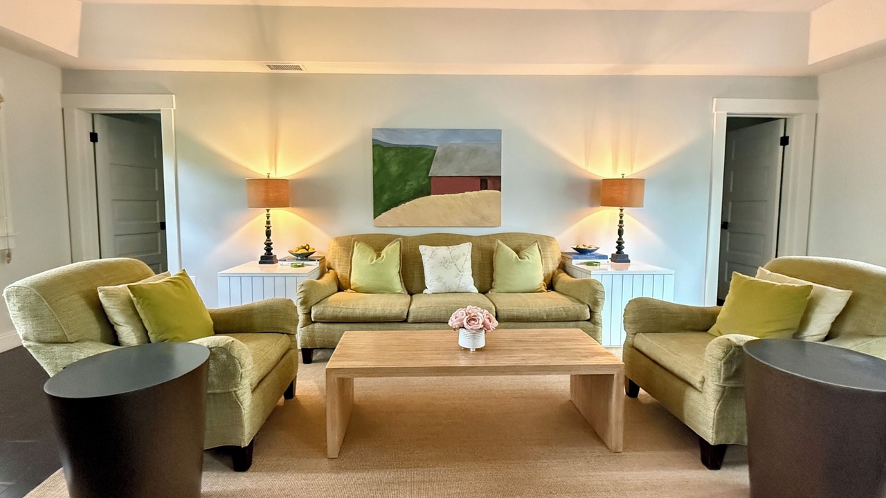 Photo of Livingroom in Kenwood