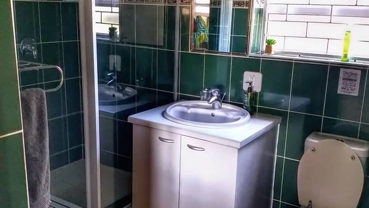 Photo of Bedroom in Paradise Beach