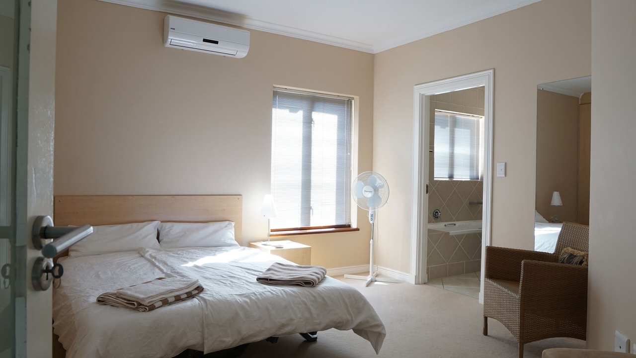 Photo of Bedroom in Somerset West