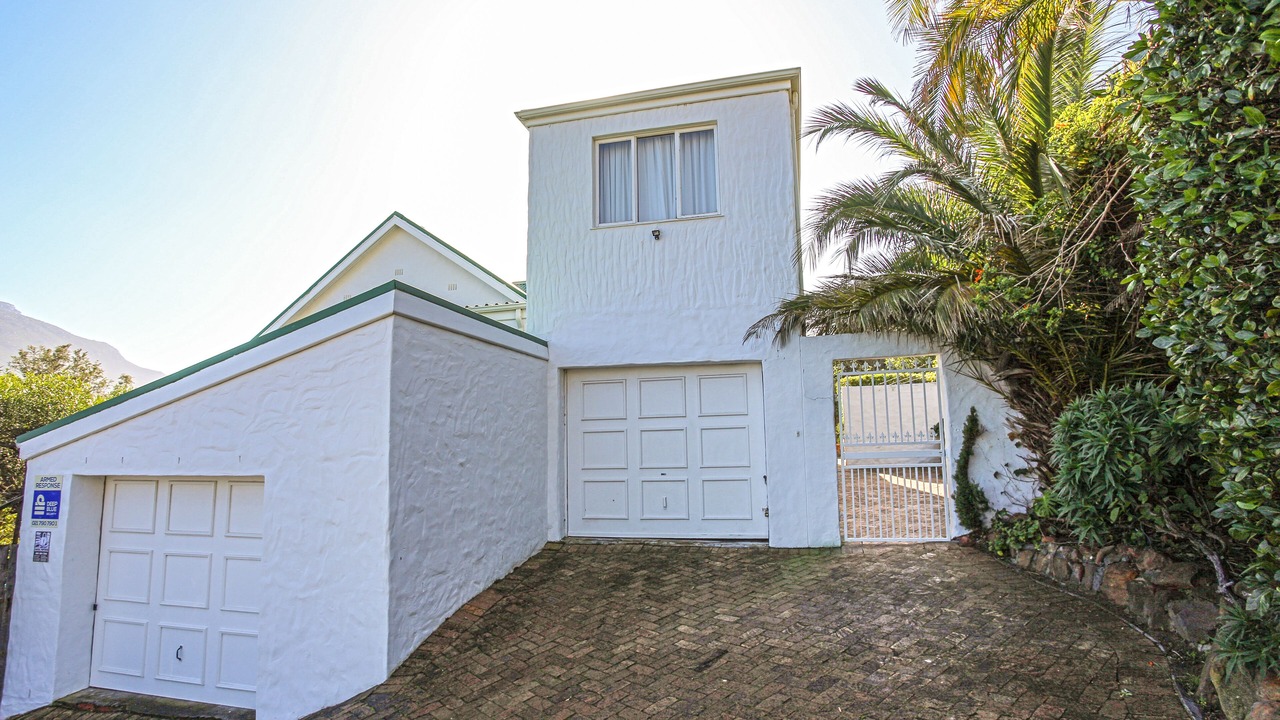 Photo of Others in Scott Estate