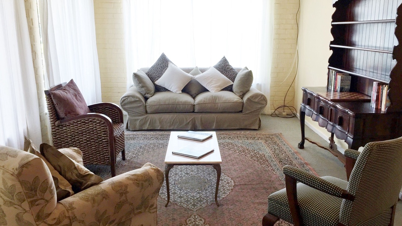 Photo of Livingroom in Plumstead