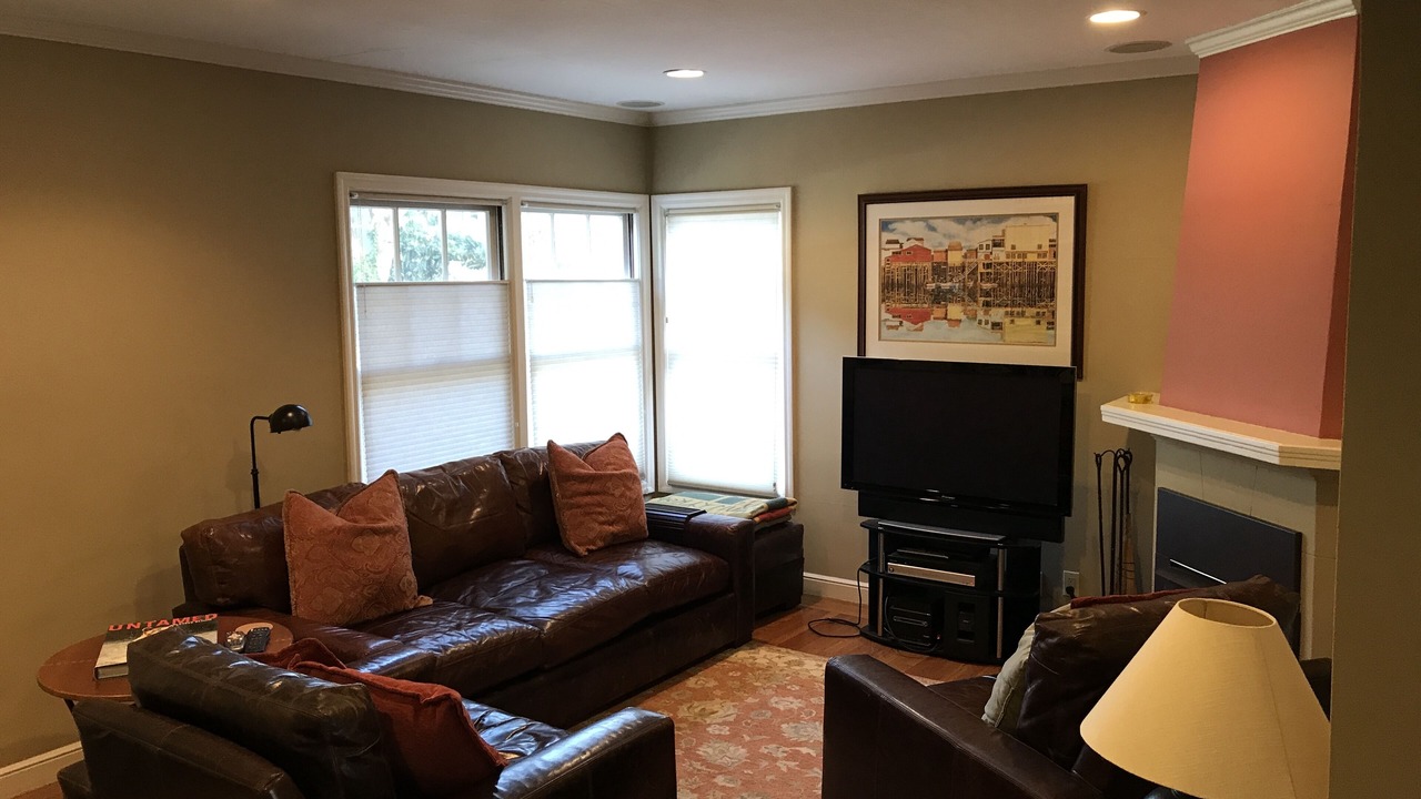 Photo of Livingroom in University Heights