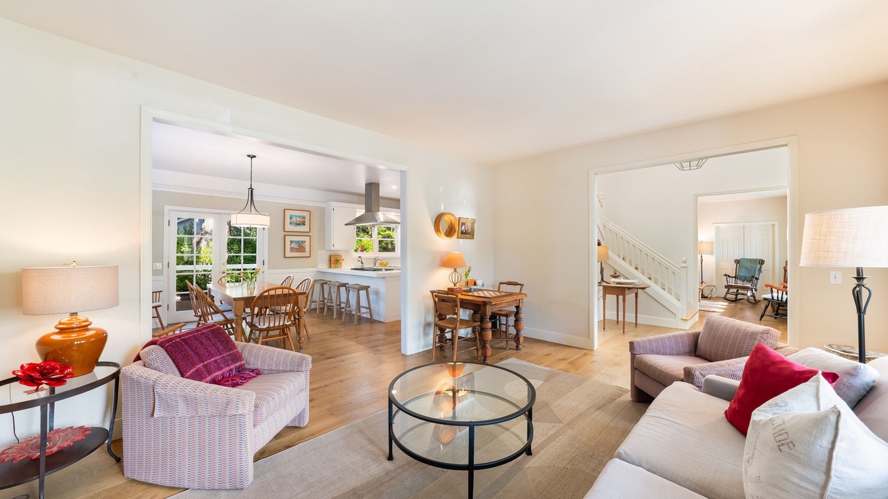 Photo of Livingroom in St. Helena
