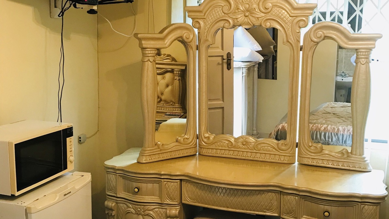 Photo of Bedroom in Berea