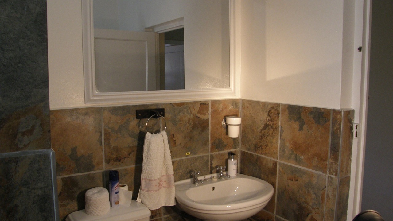 Photo of Bathroom in Barrydale