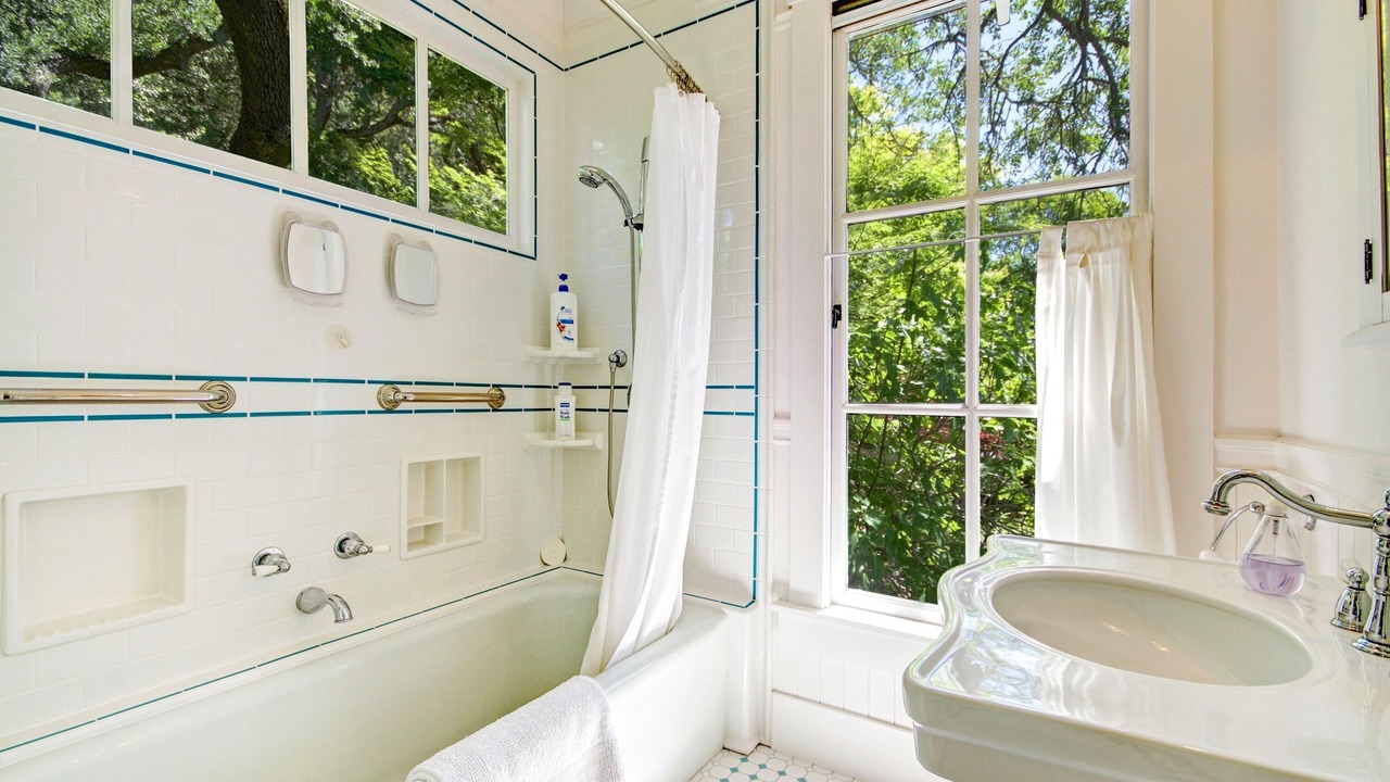 Photo of Bathroom in Sonoma