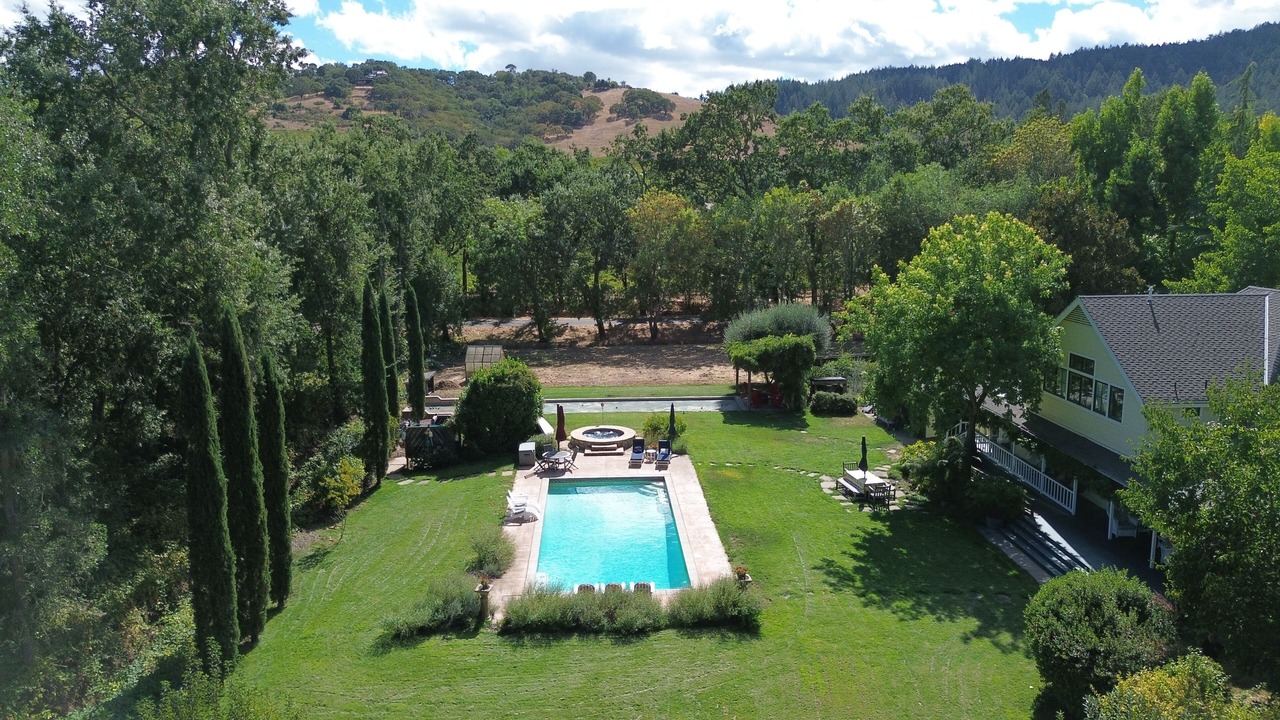 Photo of Outdoor in Kenwood
