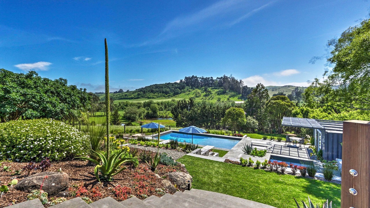 Photo of Outdoor in Freestone